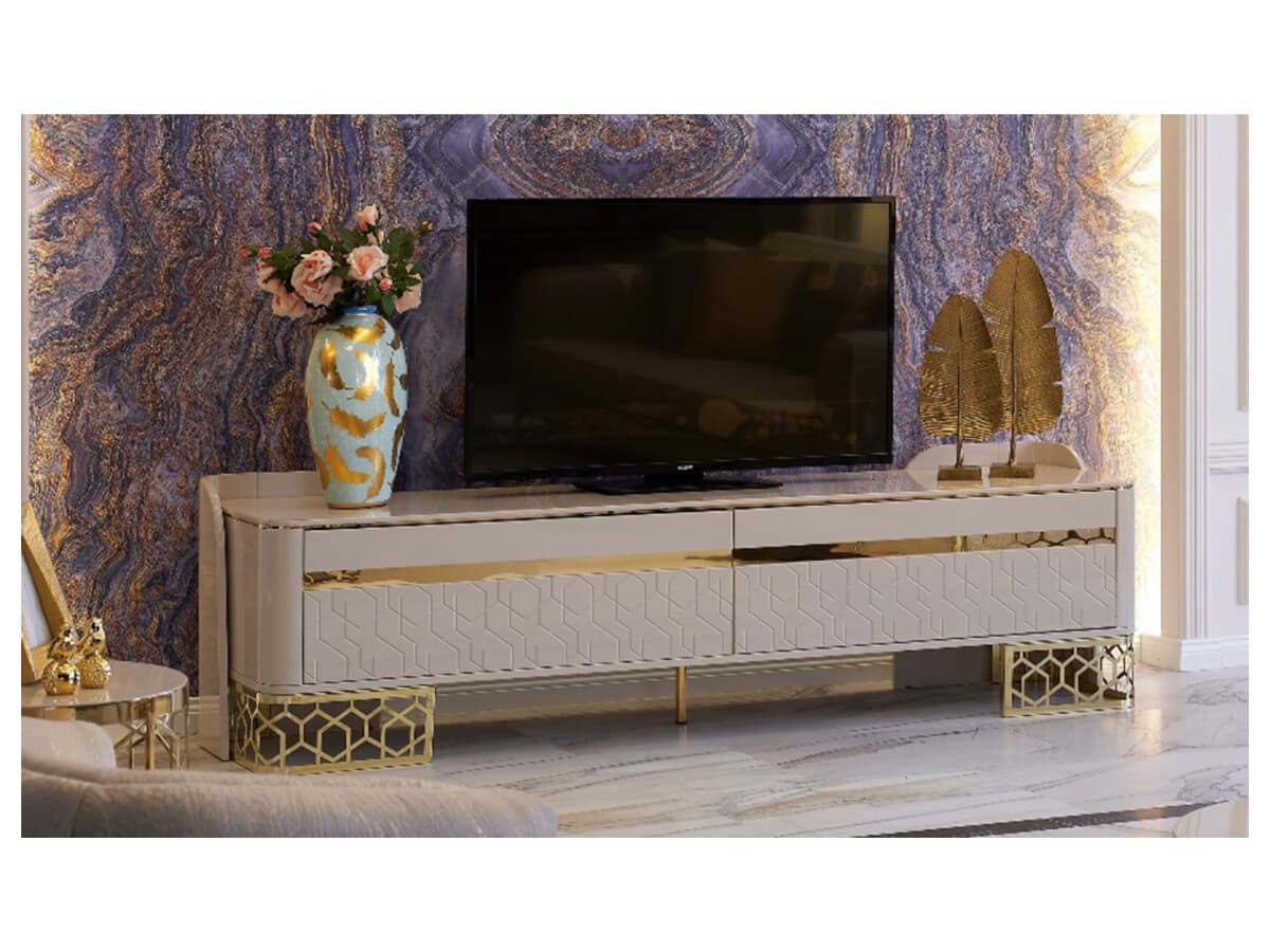 Geniş Duvar LED TV Ünitesi